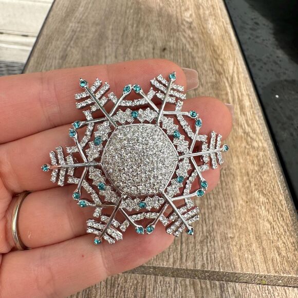 Joan Rivers Snowflake Silver tone Pave Blue Clear Crystal Pin Brooch